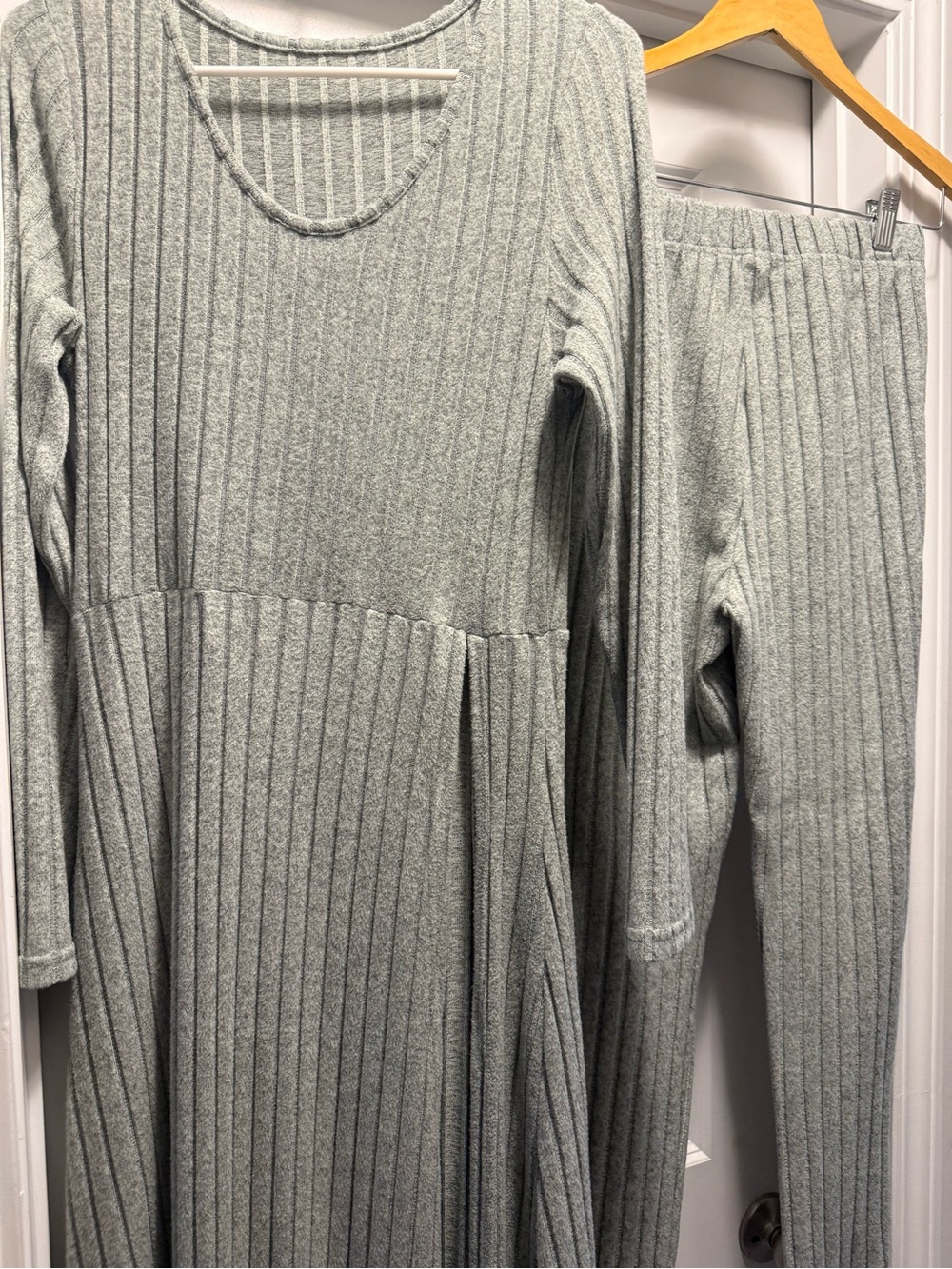 Women’s Ribbed Two-Piece outfit - Light Gray